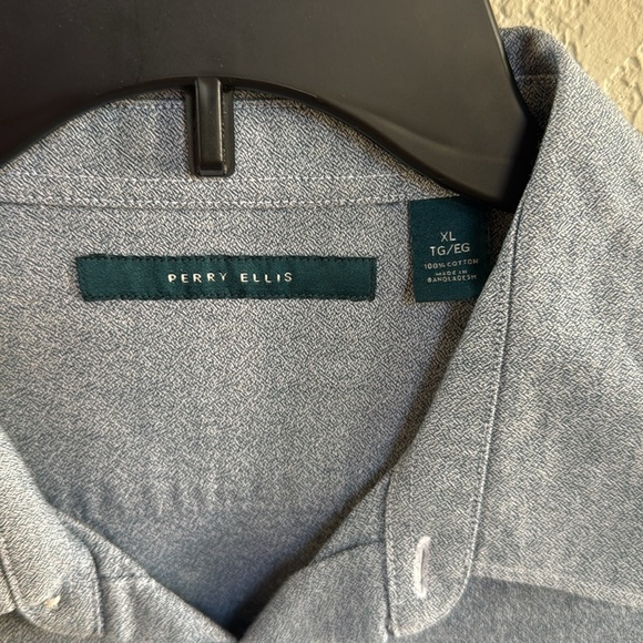 Perry Ellis Button Down Shirt - Picture 2 of 4